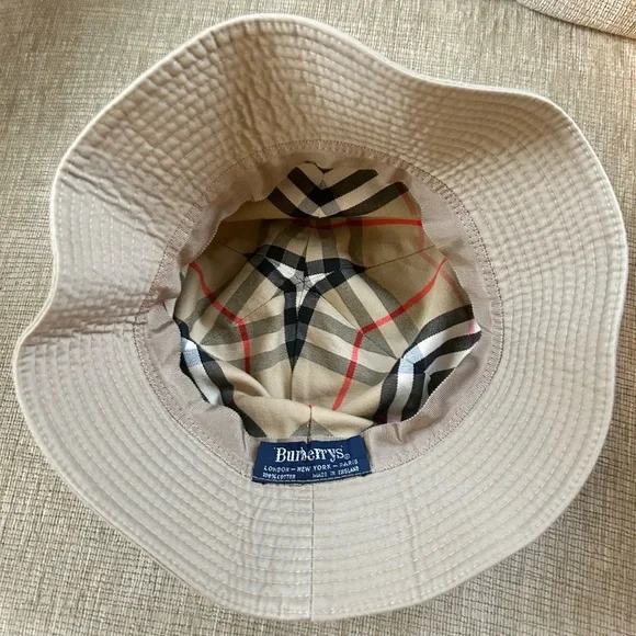 Vintage Burberry Reversible Round Bucket Hat - Picture 5 of 9